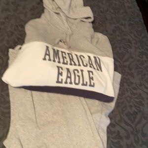 Women’s American Eagle Sweatsuit